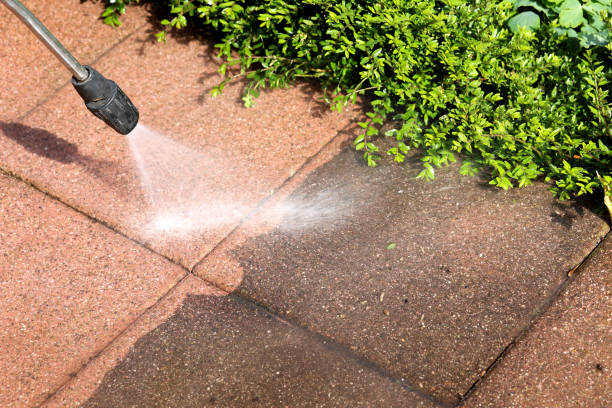 Best Commercial Pressure Washing  in Highland Park, IL